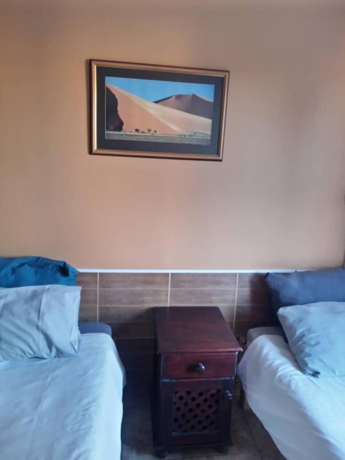 Skippers Backpackers Cc Walvis Bay Exterior photo