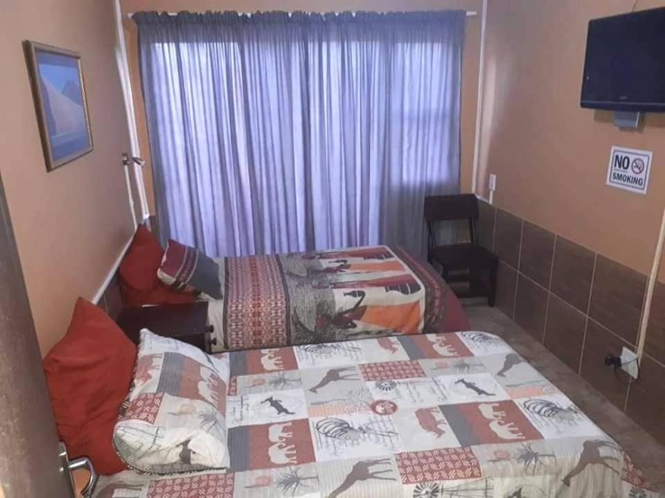 Skippers Backpackers Cc Walvis Bay Exterior photo